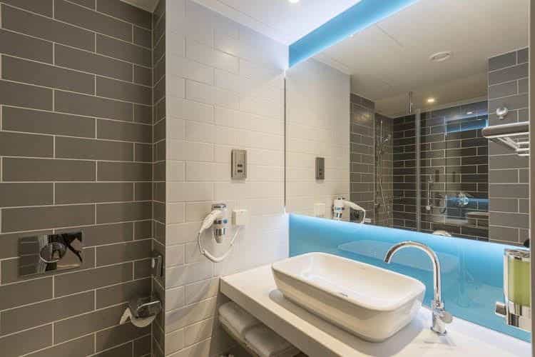 Holiday Inn Express Freiburg City Centre Holiday Inn Express Freiburg City Centre