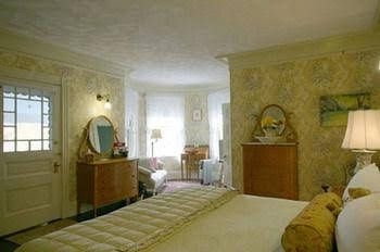 Moseley Cottage Inn and Town Motel0