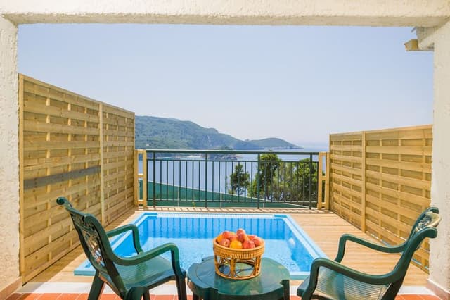 BUNGALOW SUPERIOR WITH PRIVATE POOL