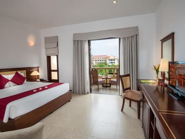 Double or Twin DELUXE GARDEN VIEW