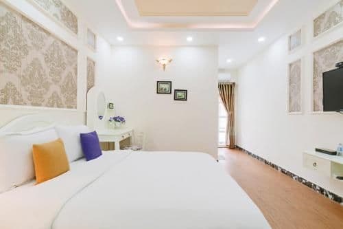 Day Use Offer- Deluxe Room- 4 Hours same day stay - Extra charge for overnight stay