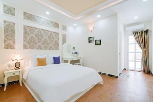 Day Use Offer- Deluxe Room- 4 Hours same day stay - Extra charge for overnight stay