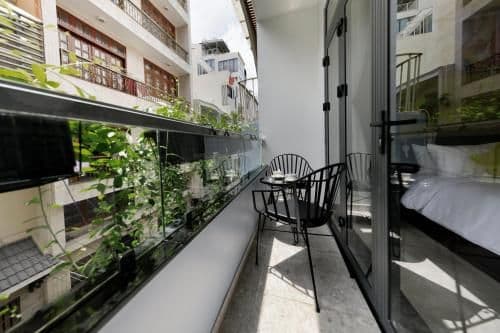 Deluxe Room with Balcony + Free Laundry