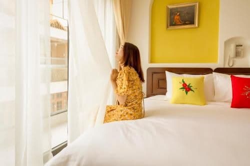 Deluxe Room with Balcony + Free Laundry