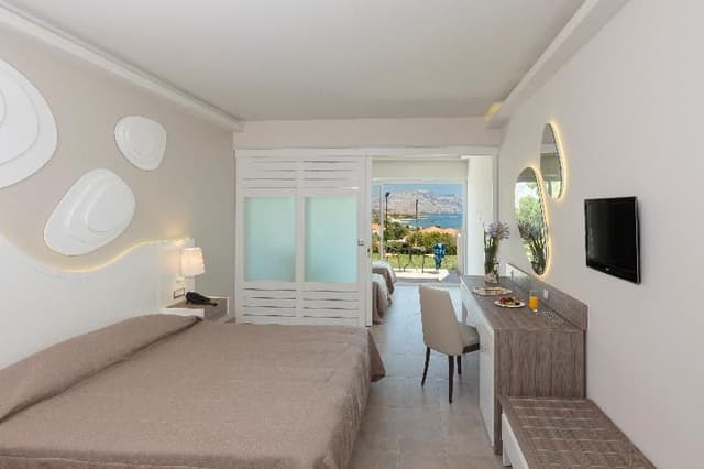 FAMILY ROOM SUPERIOR