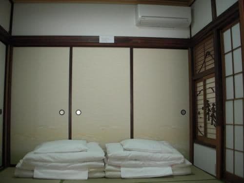 Twin Room with Shared Bathroom