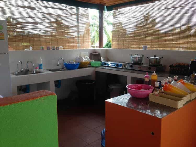 Vongprachan Backpackers Hostel Vongprachan Backpackers Hostel