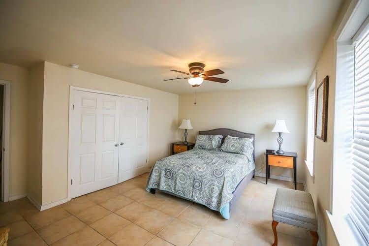 Hosteeva Iberville Street Suites Hosteeva Iberville Street Suites