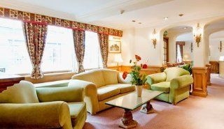 โรงแรมบัคกิ้งแฮมวิลเลอร์ส (Buckingham Villiers Hotel)1