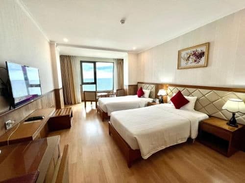 Premier Twin Room with Sea View