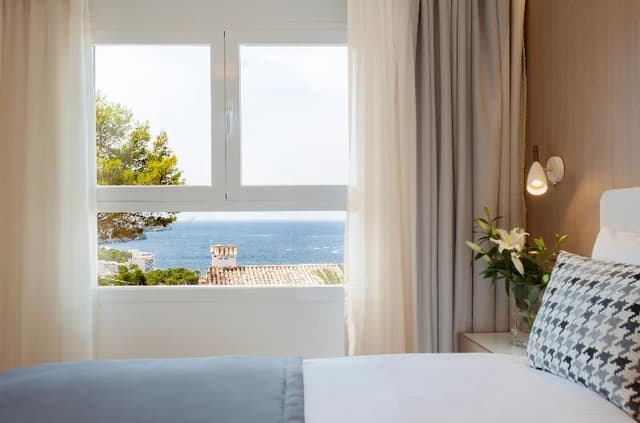 APARTMENT SEA VIEW