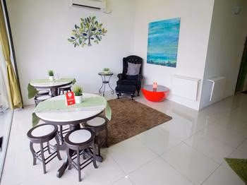 OYO Rooms Terminal Larkin0