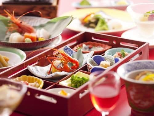 Japanese Style Room With Restaurant Dinner Included - Non-Smoking