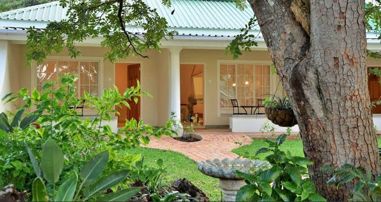Batonka Guest Lodge0
