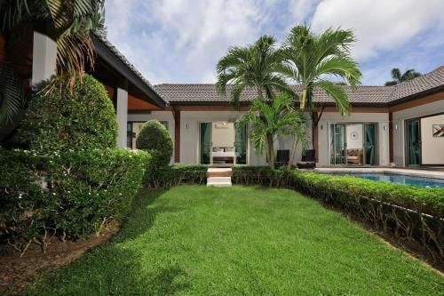 วิลล่า เฮนิ บาย ทร๊อปปิค ลุ๊ค (Villa Heni by TropicLook)2