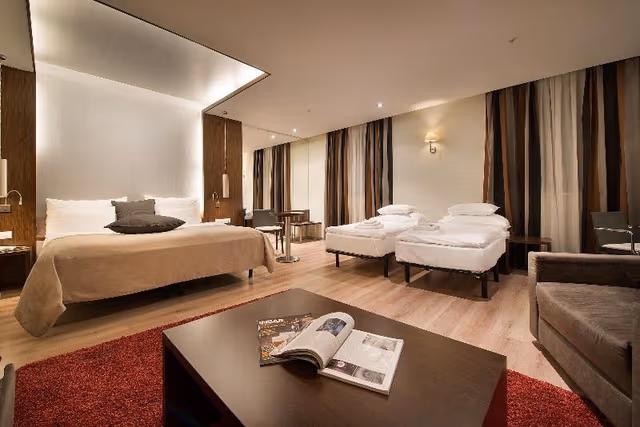 FAMILY ROOM COMFORT