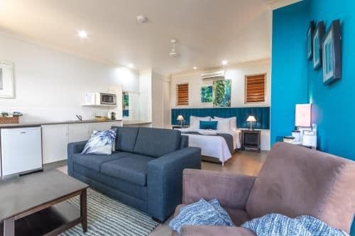 King or Twin Suite with Spa Bath