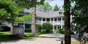 The Lakeshore Inn The Lakeshore Inn