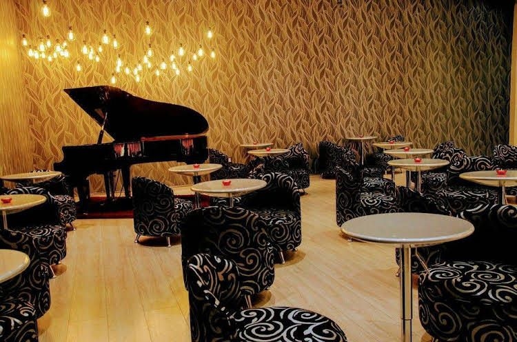 Luxury Boutique0