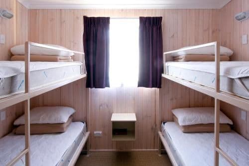 Deluxe Two-Bedroom Cabin (6 Guests)