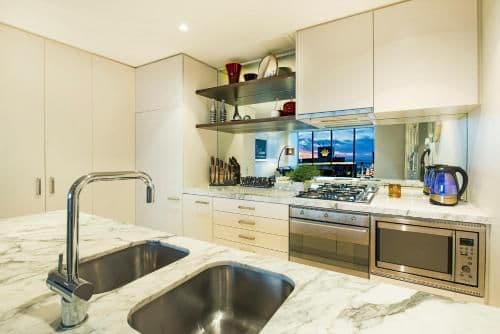 Sub-Penthouse Two-Bedroom Apartment -Waterfront