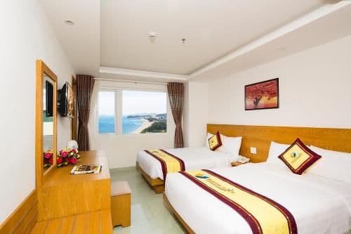 Deluxe Double or Twin Room with Sea View