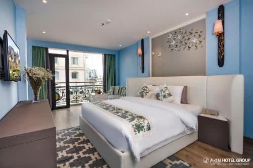 Executive Suite with Balcony