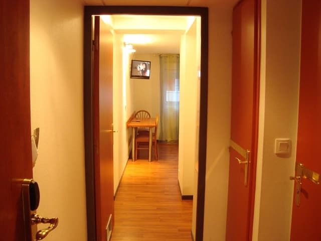 STUDIO CAPACITY 5