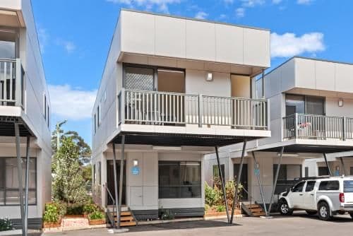 Deluxe 3 Bedroom Apartment - Sleeps 6