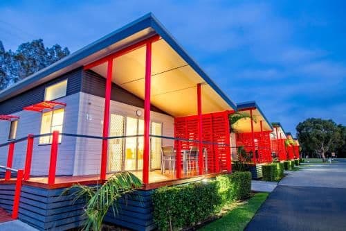 Deluxe Two-Bedroom Villa with Pool View - Disability Access