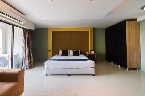 Deluxe King Room