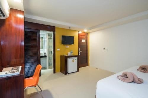 3 Connecting Room for 8 Adults
