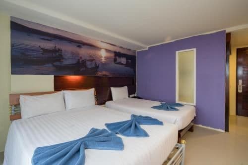 3 Connecting Room for 10 Adults