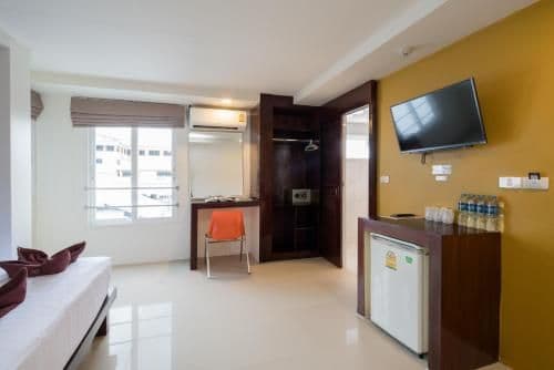 3 Connecting Room for 8 Adults