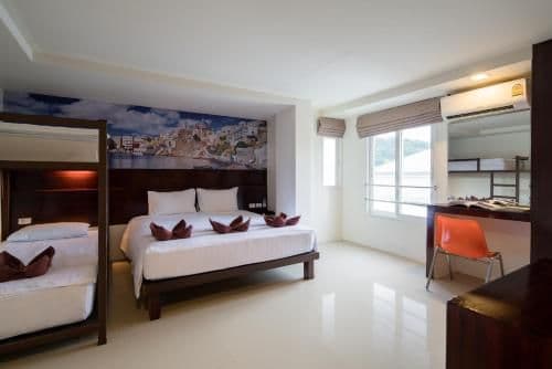 3 Connecting Room for 8 Adults