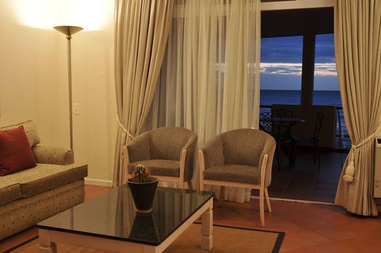 Cape Town Beachfront Apartments At Leisure Bay0