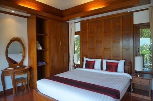Villa with Pool Access