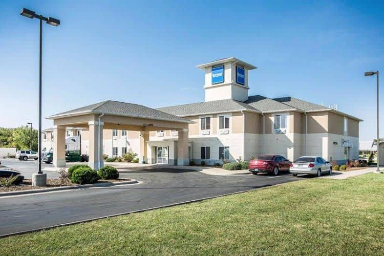 Rodeway Inn and Suites Parsons Rodeway Inn and Suites Parsons