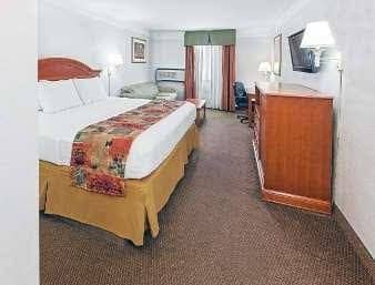 Days Inn and Suites Bartlesville Days Inn and Suites Bartlesville