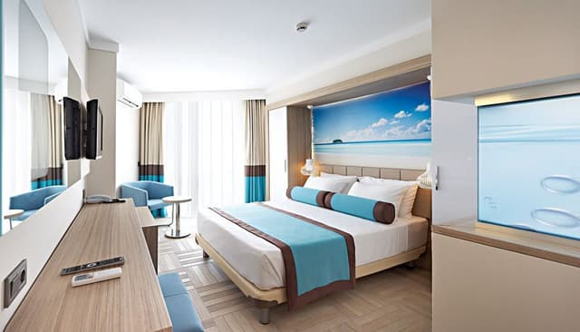 DOUBLE LAND VIEW