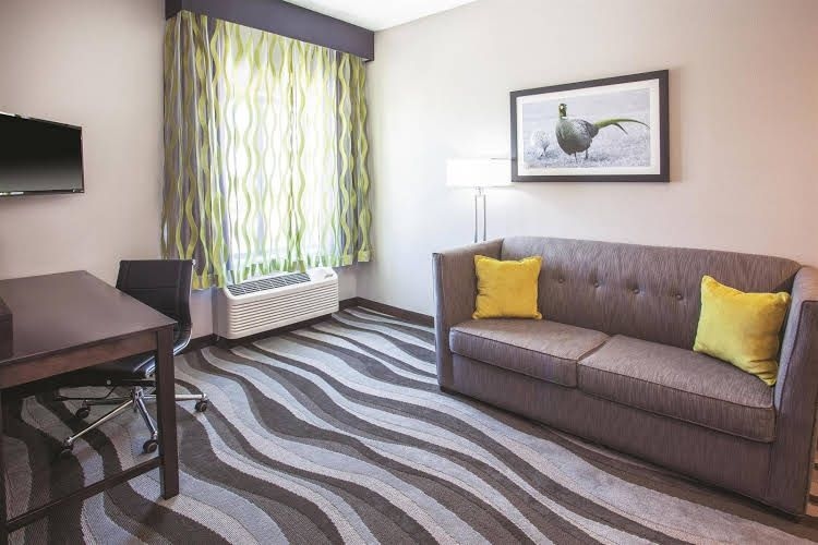 La Quinta Inn and Suites Cedar Rapids0