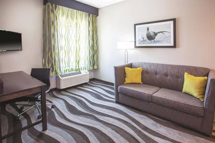 La Quinta Inn and Suites Cedar Rapids La Quinta Inn and Suites Cedar Rapids