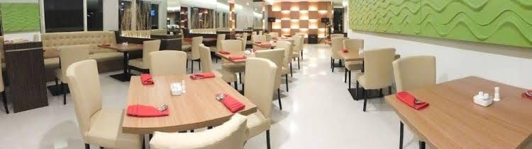 Studio Inn and Suites0