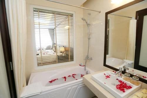Junior Suite with City View