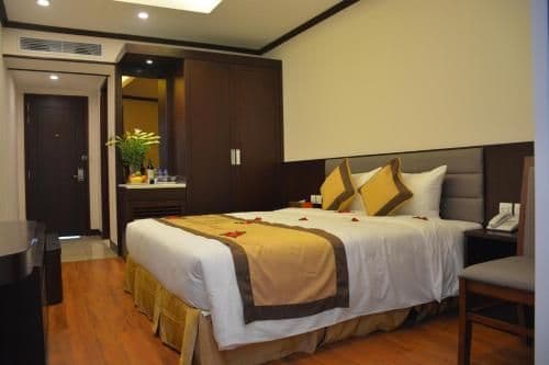 Queen Room with Balcony