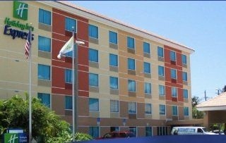 Holiday Inn Express Fort Lauderdale Convention Center - Cruise2