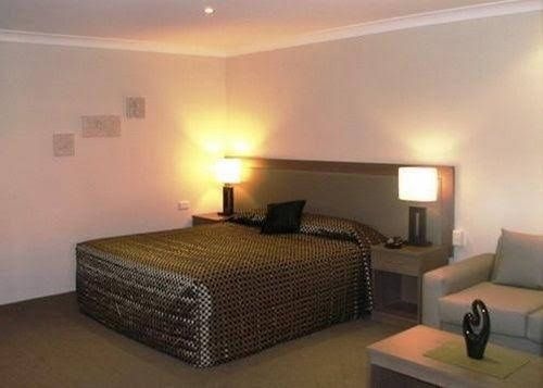 Quality Inn Parkes International0