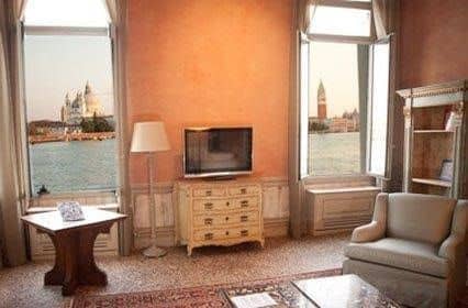 Villa F Villa F