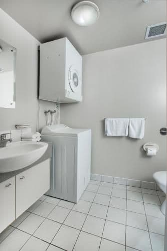 Two Bedroom Apartment-1 King + 1 Queen