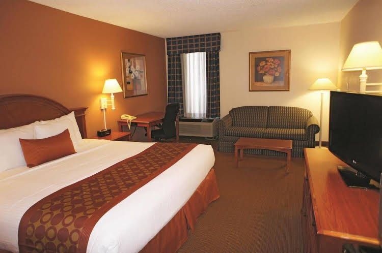 Ramada Provo0
